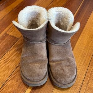 UGG boot, chestnut, size 7
